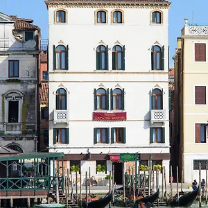 Hotel Antiche Figure